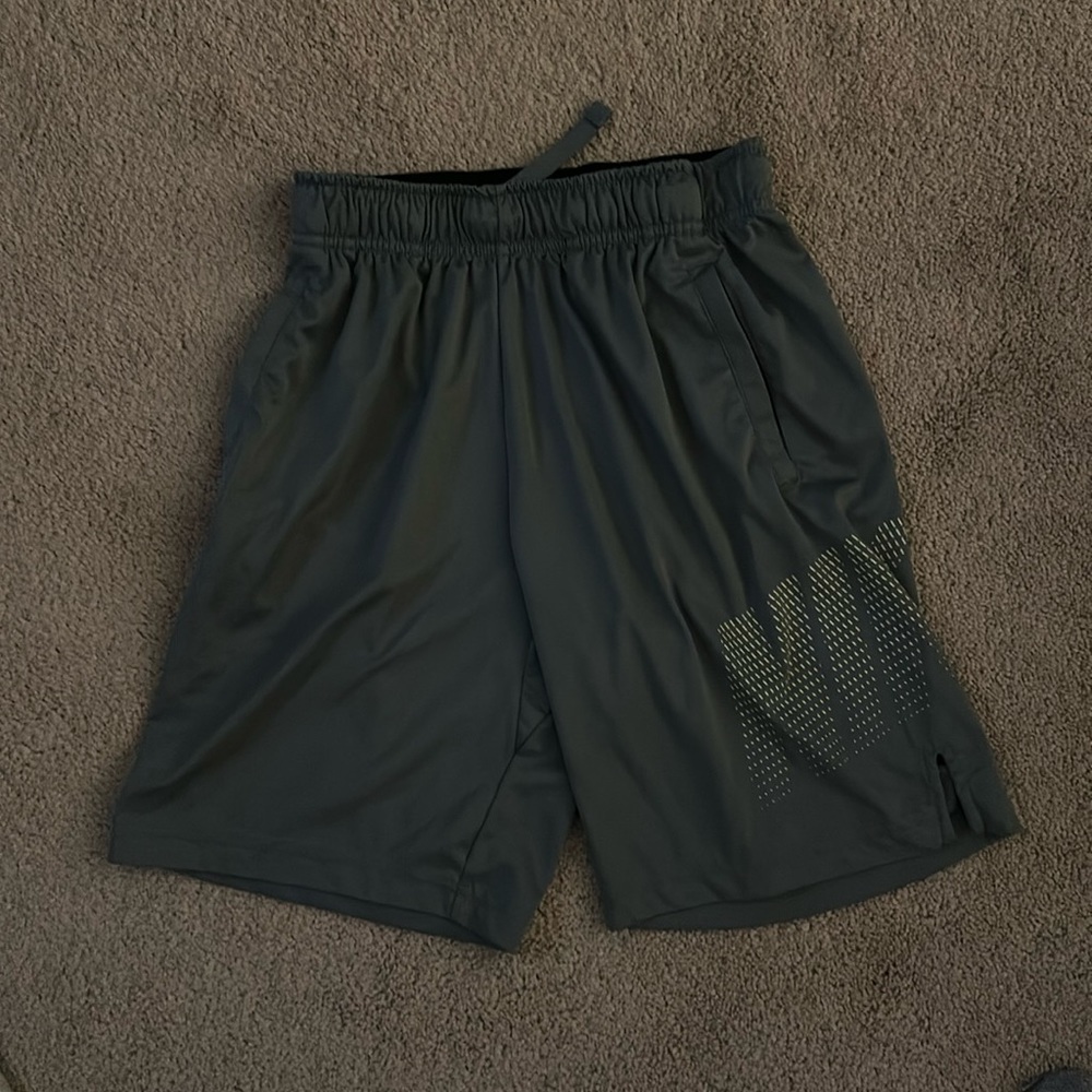 Nike size medium - great condition